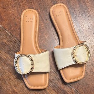 A New Day Women's Tan and Cream Buckle Sandals
